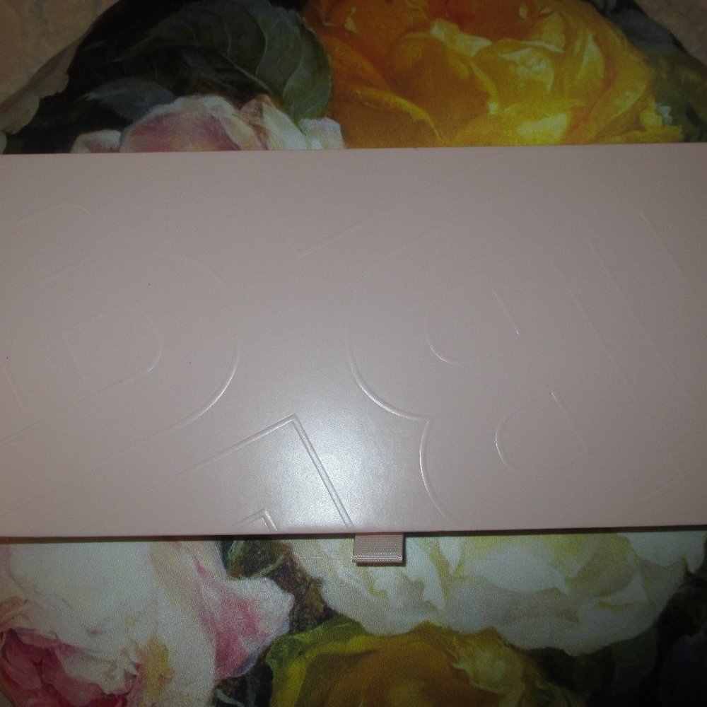 Reviving Quartz Eye Mask Set - Picture 4 of 6